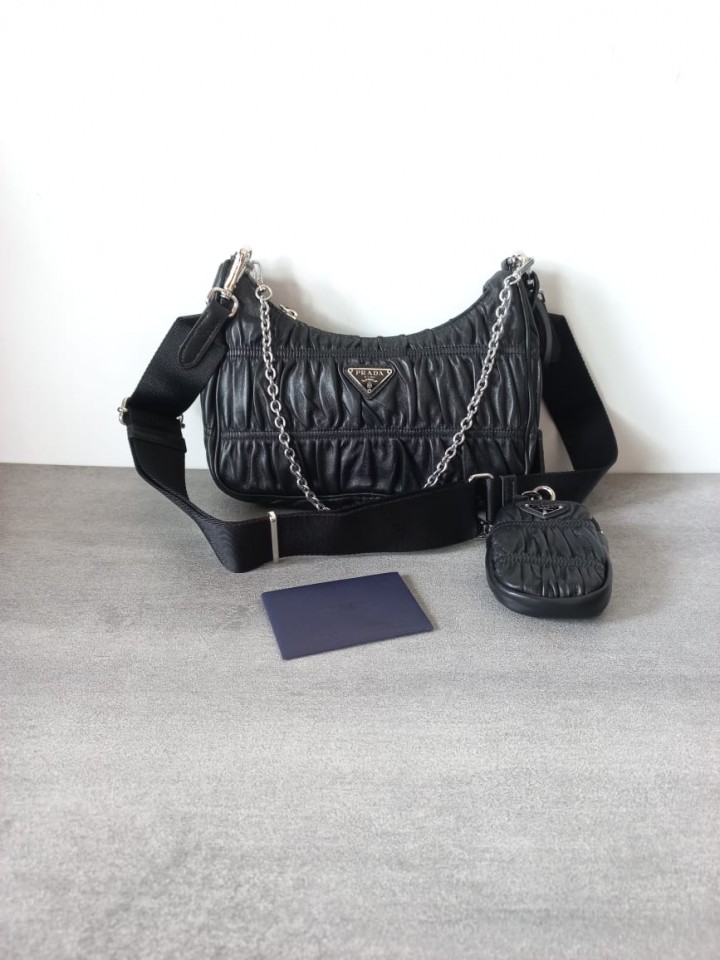 PRADA Re-Edition 2005 Nappa Gaufre Bag