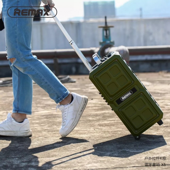 Tokuniku REMAX RBX5 Alloy Rod Bluetooth Speaker with Karaoke Function