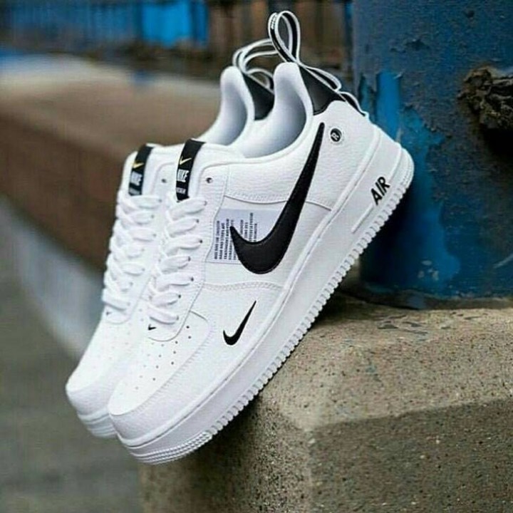 tanger outlets nike air force 1