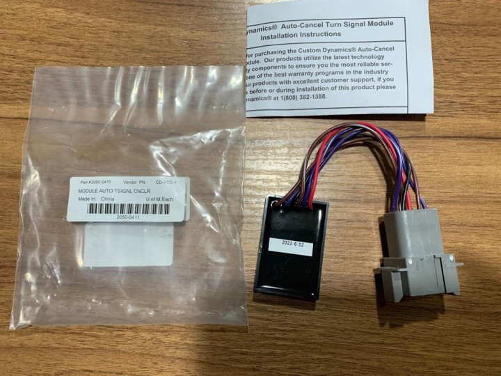 Jack 13 motor CUSTOM DYNAMICS AUTOCANCEL TURN SIGNAL MODULE 8