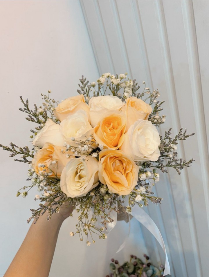Peach rose wedding