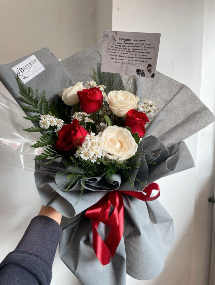 Mix roses wrap abu