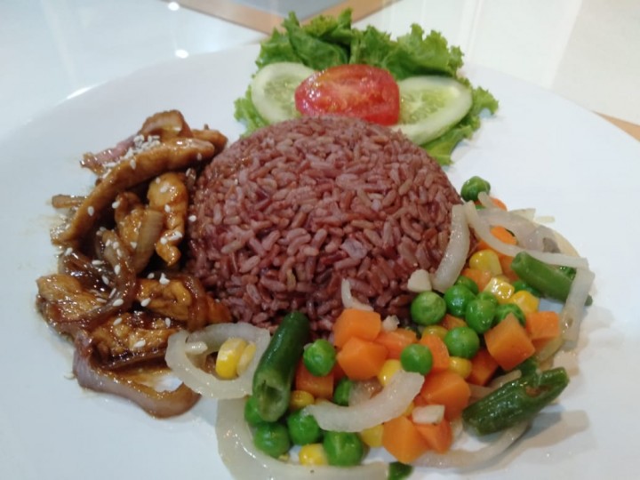 Rice bowl Beef teriyaki (Nasi Merah)