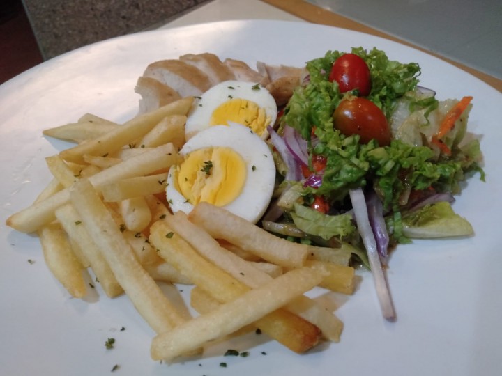 Chicken Grill Salad & Fries
