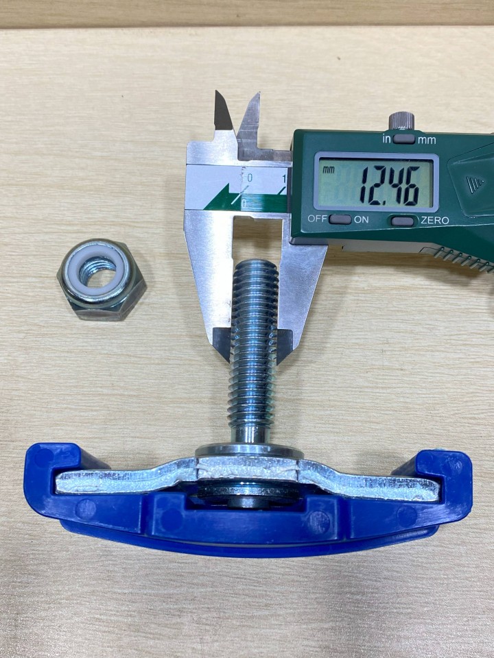 Primary Chain Adjuster, Shoe Pad Retainer For Harley-Davidson Sportster
