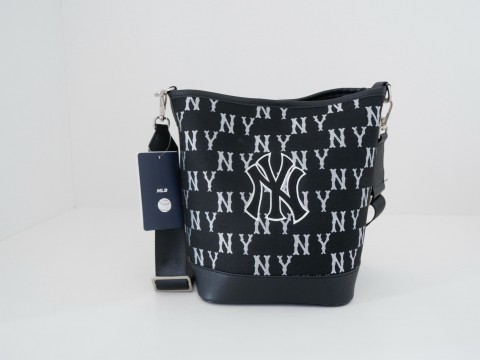 Branded Outlet - MLB BIG CLASSIC MONOGRAM JACQUARD BUCKET