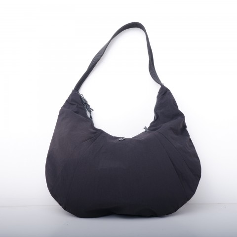 Branded Outlet - LULULEMON PLEATED SHOULDER BAG 10L Branded Outlet - LULULEMON PLEATED SHOULDER BAG 10L